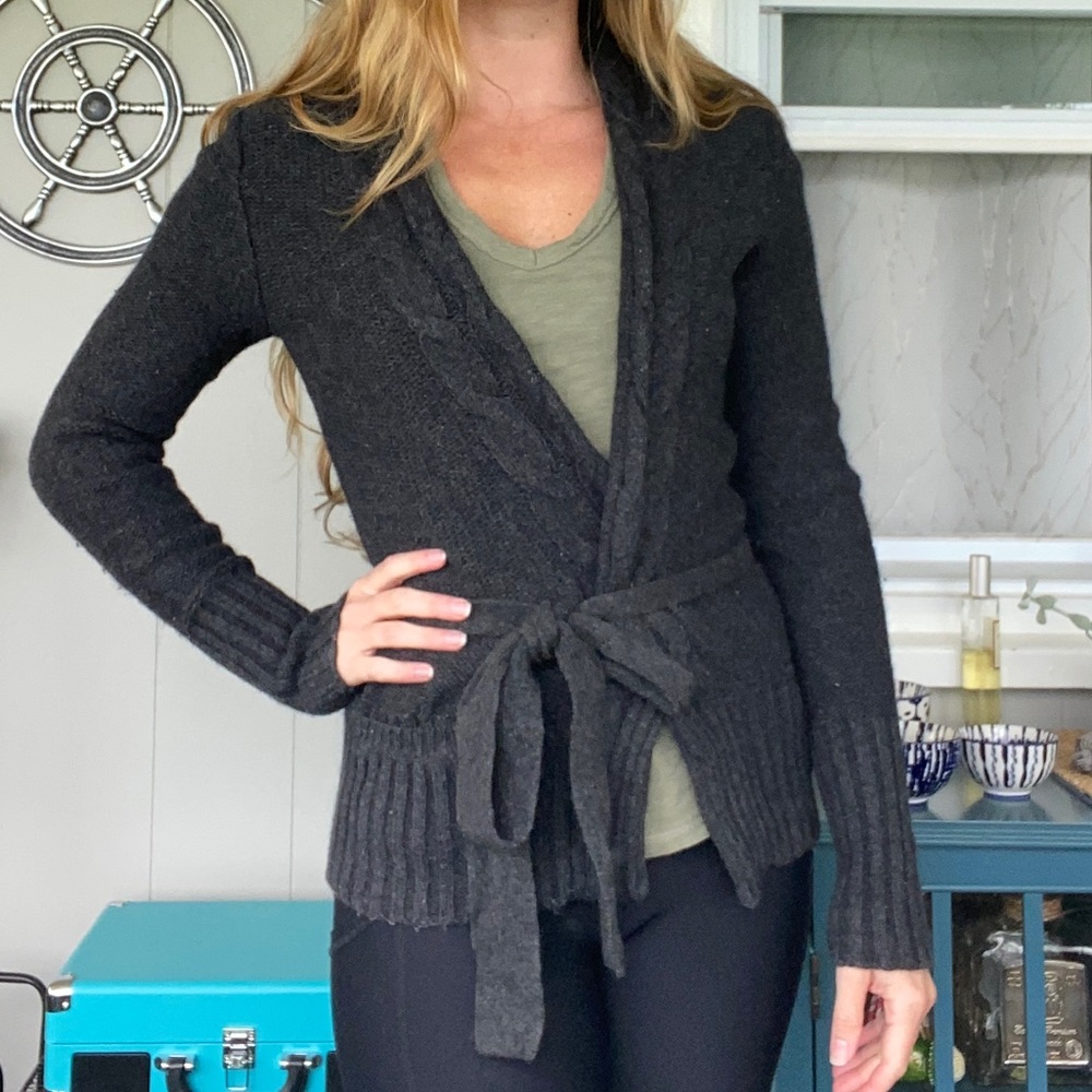 American Eagle cardigan sweater